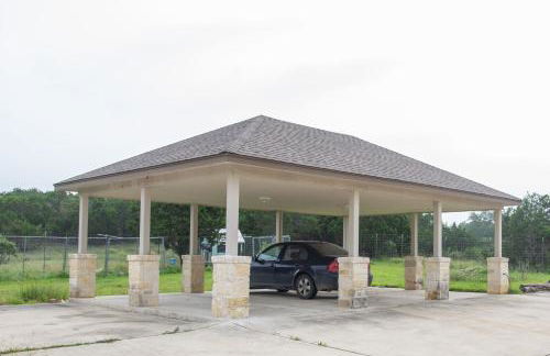 Hill Country Haute n Haus Relax and Renew - Photo 9