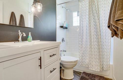 Cabin with Halstead Bay Access Hot Tub, Sauna, Dock - Foto 24