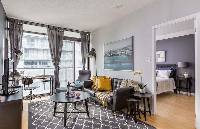 Quickstay - Luxurious 2-Bedroom Condo, Heart Of Toronto - Photo 9