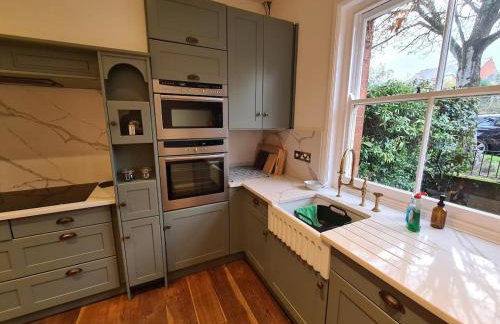 The Shrubbery-Superb Modern home-6 beds-sleeps 11 - Foto 32