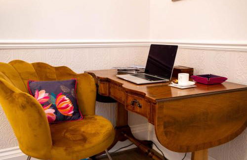 2 Claremont - Photo 22