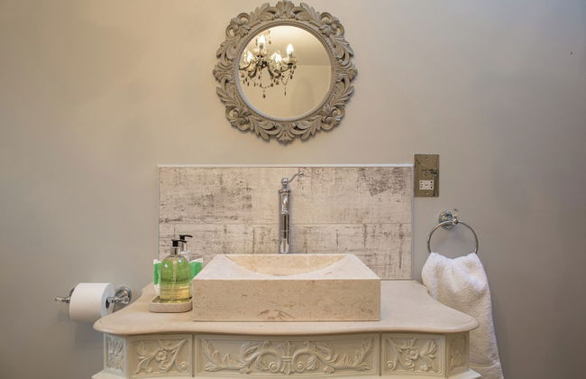 Charming 2 BD House in Tewkesbury Centre - Photo 20