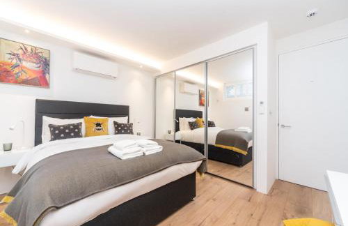 Chic & Cozy Flat in SW London, Perfect Location! - Pass the Keys - Foto 5