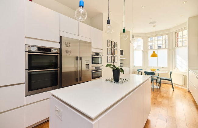 The Clapham Crib - Spacious 4bdr House With Patio - Foto 30