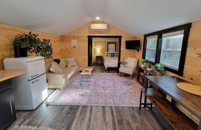 Travelers Haven - Photo 4