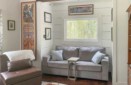 Historic Biloxi Bay Cottage with Beautiful View - Foto 5