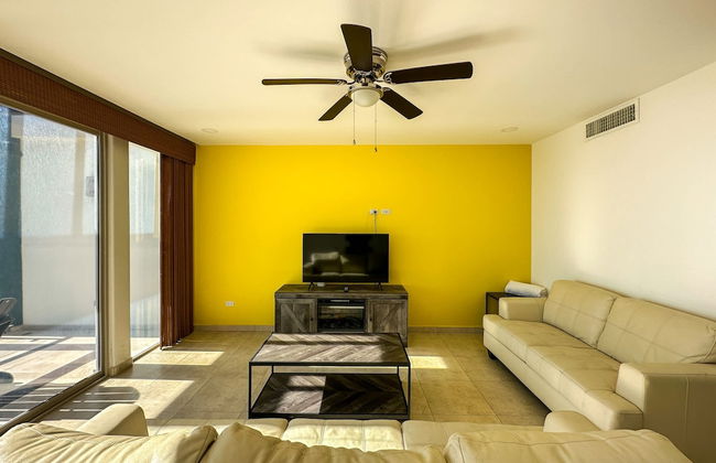 2BR Sunset Escape for Families - Foto 5