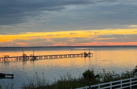 Fishful Thinking ! Pool on the waters edge - Photo 23