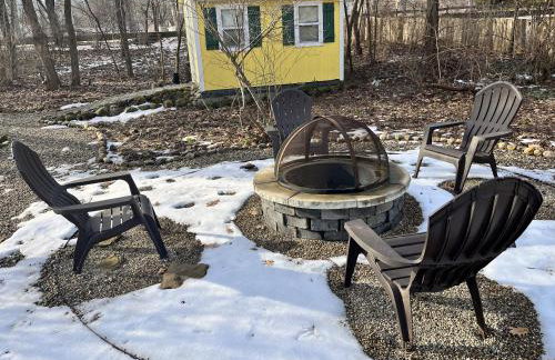 Maplewood Cottages 2 - Photo 8