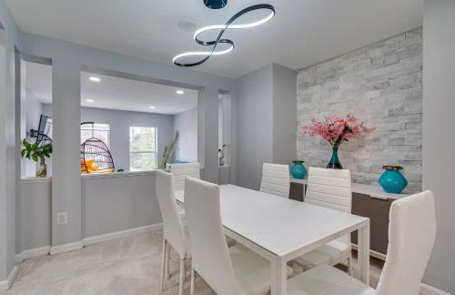 Peaceful Luxury 3 beds*Lake*Kitchen*LaundryMetro - Foto 9