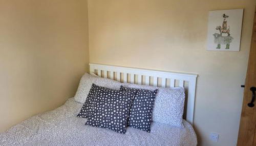 Two Bedroom Cottage (rural setting with good Access links) - Foto 5