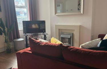 4-Bed Family Home - Steps from Nottingham Forest Ground - Foto 8