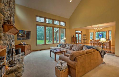 Home on Skykomish River with Fire Pit and Hot Tub - Foto 5