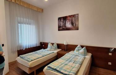 Gaststätte und Pension Zur Schiene - Foto 13