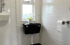 2 Bed Chalet Sleeps 4- Parking, Garden, Near Beach - Foto 51
