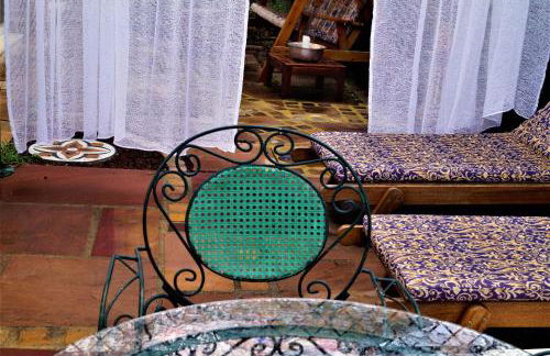 Infinite Blue, Horizon, Elegance, Hospitality - Photo 13