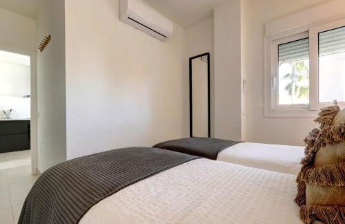 Apartment El Paseo - gerenoveerd appartement met zeezicht - Photo 35