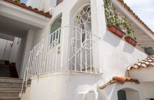 Steps from the Beach with views and big patio! - Photo 5