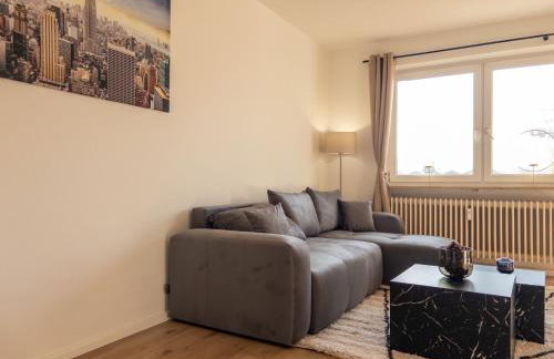 Franzi am Bahnhof - Foto 8