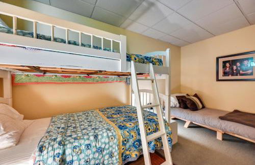 Hot Tub, Gym, Game Room! Luxe Estate in Longmeadow - Foto 36