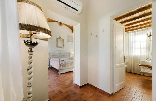 House in the heart of Tuscany with A/C and pool! - Foto 36