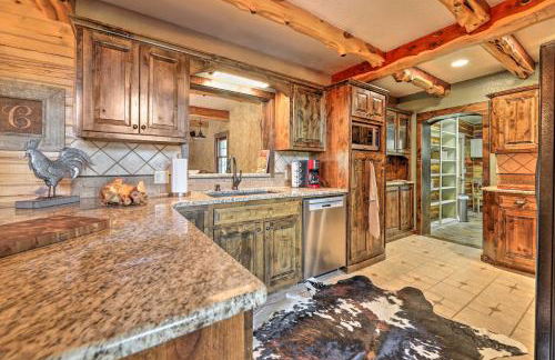 Eureka Springs Area Cabin with Deck and 7 Acres! - Photo 9