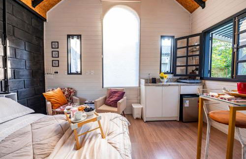 Tiny House com Banheira Privativa, Deck no Jardim com Rede Suspensa sobre o Riacho e Lareira Externa em Meio à Natureza - Photo 7