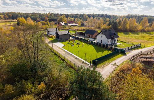 Biała chatka w Krzaczastym Zakątku - Foto 1