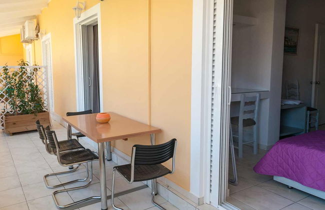 Tom & John Center - Foto 8