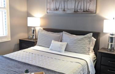 *NEW* Lux Scottsdale Home with Pool, Hot Tub, and Gym - Foto 11