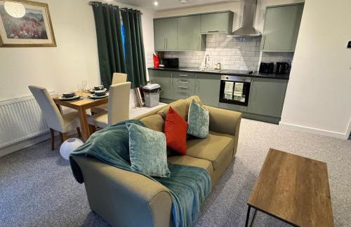 5 Town centre, entire flat, free parking king bed - Foto 9