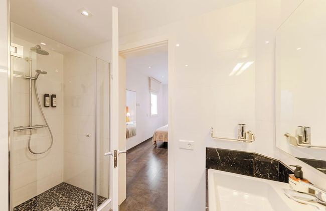 Stay U-nique Apartments Eslava - Photo 54