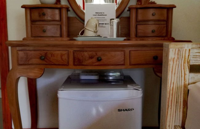 Lucy's guesthouse - Photo 41