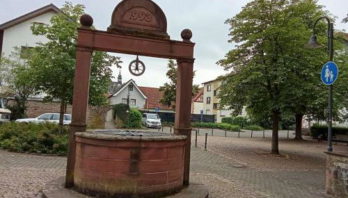 Huttenschloss - Foto 3