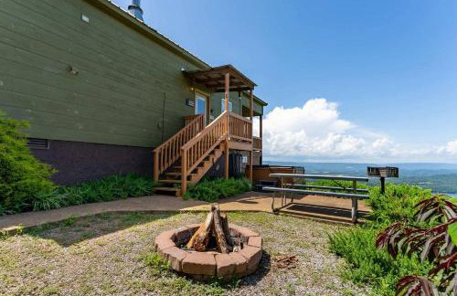 The Summit - 4 cabin getaway for 20 guests with views - Foto 24