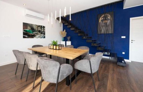 Amazing Home In Dicmo With Kitchen - Photo 28