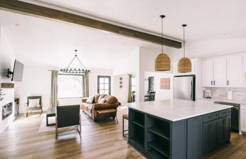 Aubrey Downtown Charmer - Smart TVs in every room! - Foto 2