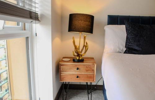 Stylish Essex Apartment, Balcony & Scenic Views - Foto 60