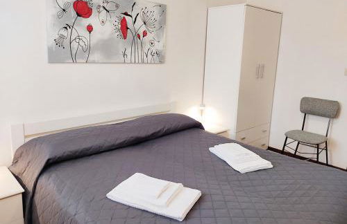 Oroblu. Villetta singola a 50 metri dal mare - Foto 8