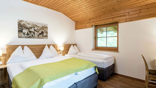 Spacious Chalet near Ski Area in Saalbach-Hinterglemm - Foto 4, Zimmer