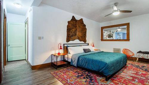 Eccentric Escape-hop skip jump to Plaza District - Foto 4