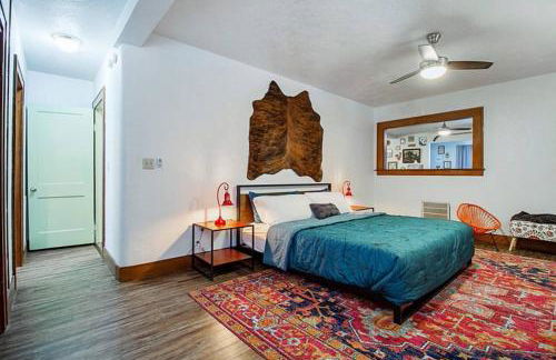 Eccentric Escape-hop skip jump to Plaza District - Foto 4