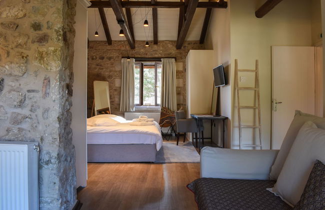 Secluded Mountain Refuge - Theonimfi Paradise Gem - Foto 8