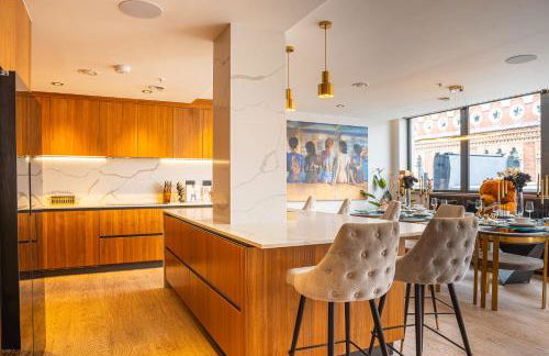 SAINT PAUL - Unrivalled 3BR Penthouse Apartment with Hot Tub Leeds - Foto 12