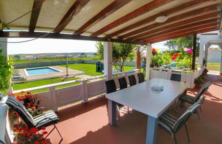 House Rose with Garden and Pool - Foto 11