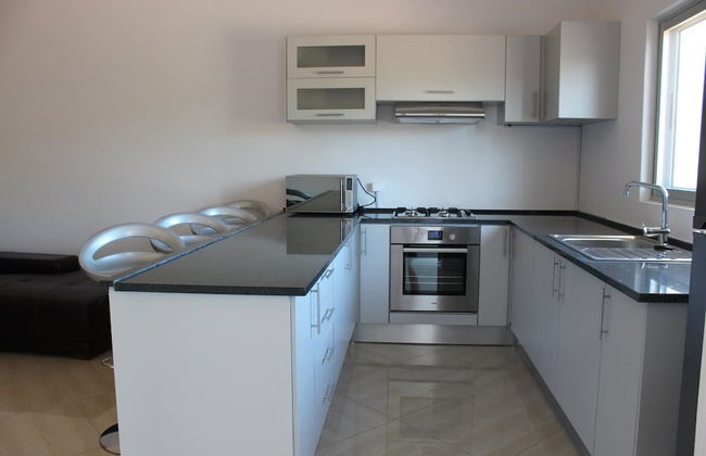 Rezz Aparthotel - Photo 11