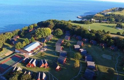 Escape to a Clifftop Chalet with pool and tennis onsite - 1A Kingsdown Holiday Park - Foto 2