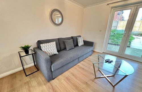 Spacious 3-Bedroom house with 5 beds and sofa-bed - Foto 8