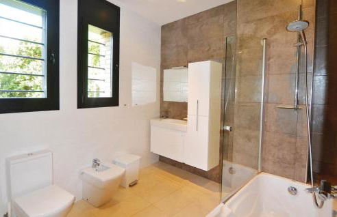 Lovely Home In Santa Susanna With Wifi - Foto 33