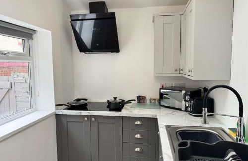 6B 3Bath - Free Parking - TVs In EVERY Room - Foto 13